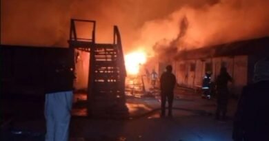 Afghanistan says 400 killed in Pakistan air strike on Kabul hospital, Pakistan rejects claim