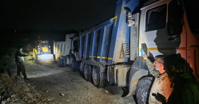 Police seizes machinery, vehicles over illegal mining in Pulwama