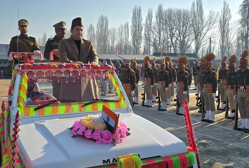 Javed Dar hoists National Flag, highlights district's achievements ...