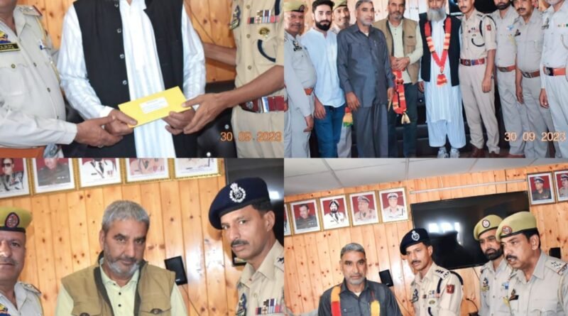 Police accords warm sendoff to 03 officers/officials on their superannuation in Ganderbal