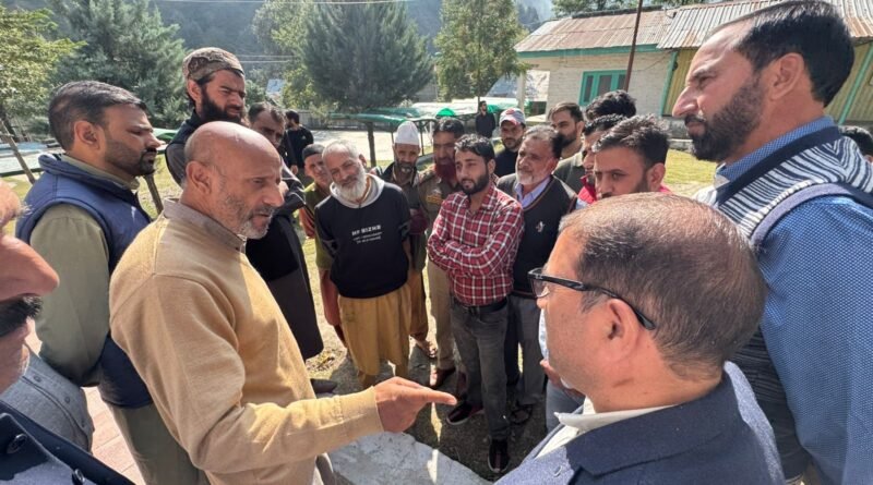 Er Rashid Leads Pledge Against Drug Abuse, Urges Karnah Youth to Enforce Social Boycott of Drug Peddlers