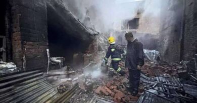 Fire breaks out in hotel in Pahalgam; man dies as reversing fire tender hits him